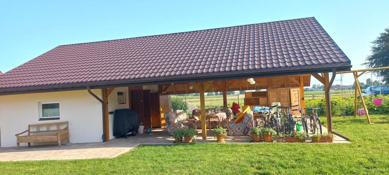 Fratole Villa Nielisz Exterior foto